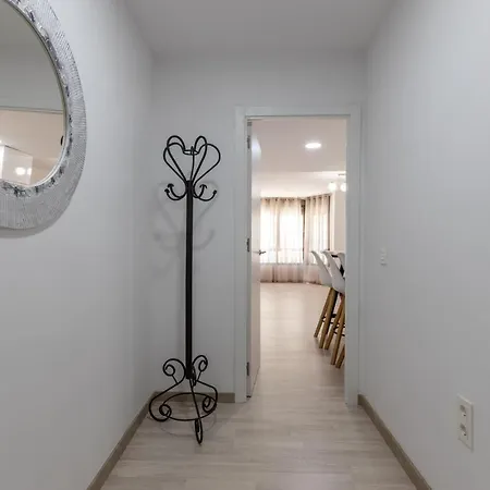 Apartment Arabial Deluxe Iii *